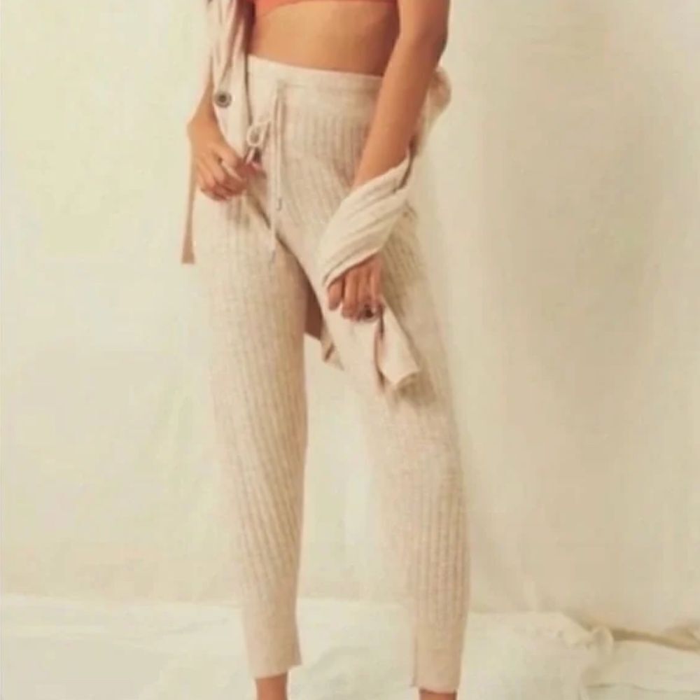 Intimately Free People Around the Clock Jogger in Oatmeal Size Medium Ribbed Kni - Picture 2 of 12